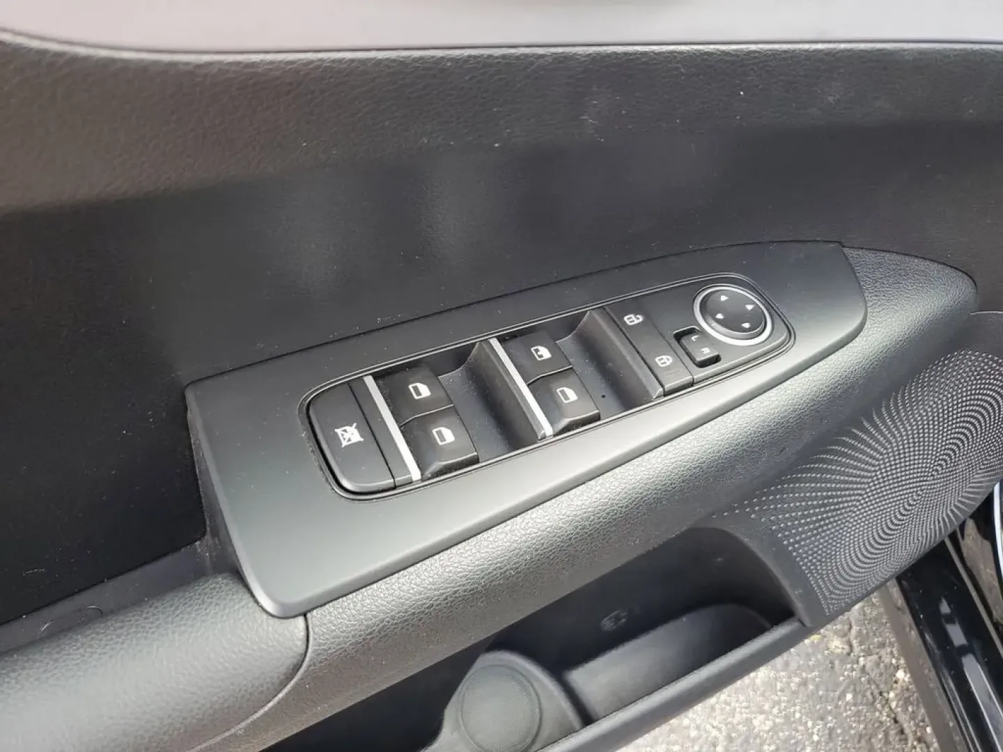 2024 Aurora Black /Black Kia Forte LXS (3KPF24AD8RE) with an 4 Cyl, 2.0L engine, CVT transmission, located at 6064 Gull Rd, Kalamazoo, MI, 49048, (269) 222-0088, 42.328388, -85.512924 - Explore the open road with confidence in this stunning 2024 Kia Forte, available now at AutoMaxx - Kalamazoo. This pre-owned sedan is the perfect blend of style, comfort, and advanced technology, making it an excellent choice for anyone from budget-conscious buyers to families seeking a reliable veh - Photo#11