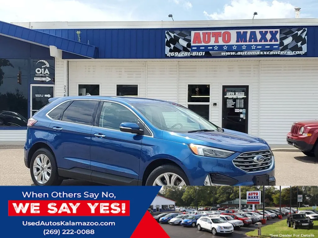 photo of 2022 Ford Edge Titanium AWD