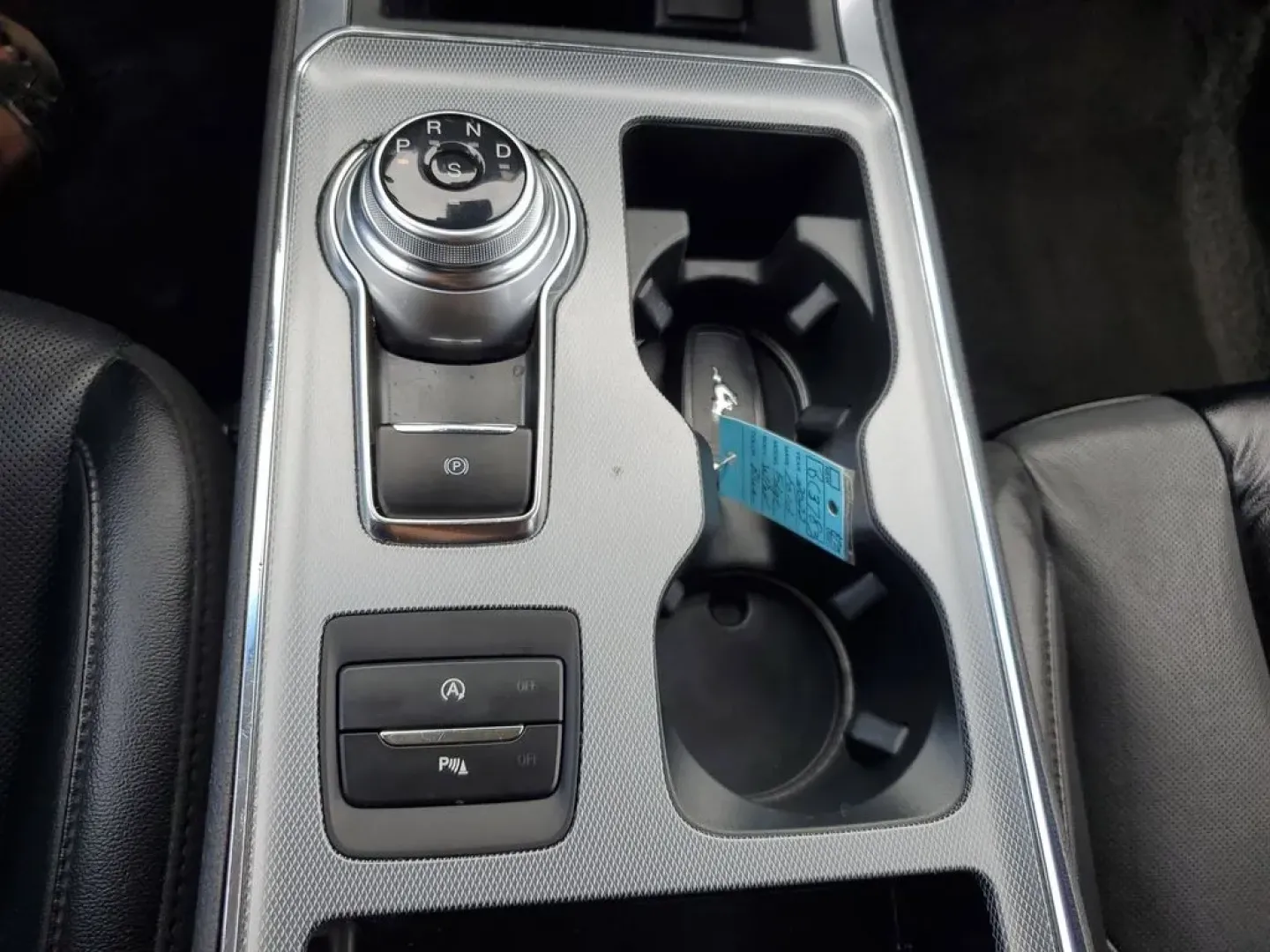 2022 Atlas Blue Metallic /Ebony Ford Edge Titanium (2FMPK4K95NB) with an 4 Cyl, 2.0L engine, 8-speed automatic transmission, located at 6064 Gull Rd, Kalamazoo, MI, 49048, (269) 222-0088, 42.328388, -85.512924 - **Discover the 2022 Ford Edge Titanium: Your Ideal SUV for Family Adventures and Daily Commutes!**<br /> <br /> Are you searching for the perfect balance of style, comfort, and capability? Look no further than this stunning 2022 Ford Edge Titanium, available now at AutoMaxx - Battle Creek! Whether y - Photo#23