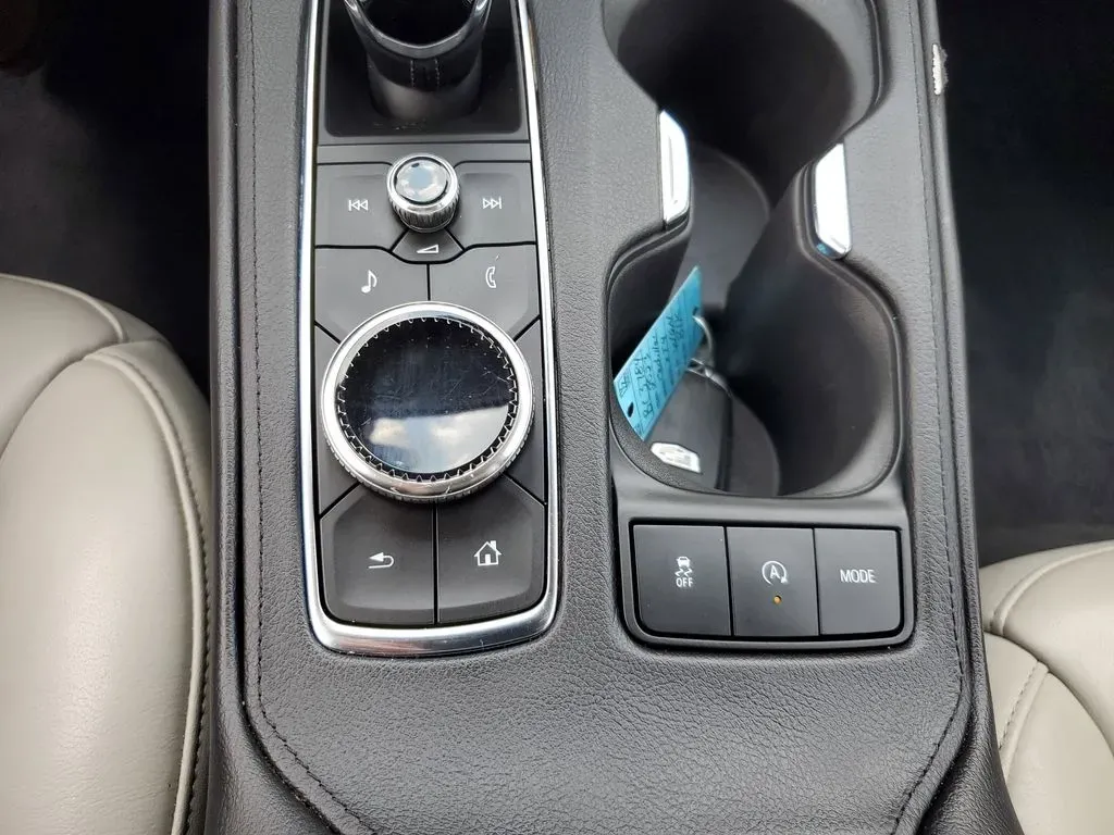 2023 Galactic Gray Metallic /Light Platinum/Jet Black Cadillac XT4 AWD Premium Luxury (1GYFZDR42PF) with an 4 Cyl, 2.0L engine, 9-speed automatic transmission, located at 6064 Gull Rd, Kalamazoo, MI, 49048, (269) 222-0088, 42.328388, -85.512924 - **Experience Luxury and Versatility with the 2023 Cadillac XT4 at AutoMaxx - Battle Creek!**<br /> <br /> Are you in search of an SUV that effortlessly combines luxury, performance, and practicality? Look no further than the stunning 2023 Cadillac XT4, now available at AutoMaxx, your premier pre-own - Photo#24