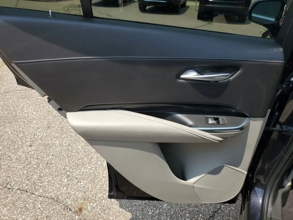 2023 Galactic Gray Metallic /Light Platinum/Jet Black Cadillac XT4 AWD Premium Luxury (1GYFZDR42PF) with an 4 Cyl, 2.0L engine, 9-speed automatic transmission, located at 6064 Gull Rd, Kalamazoo, MI, 49048, (269) 222-0088, 42.328388, -85.512924 - **Experience Luxury and Versatility with the 2023 Cadillac XT4 at AutoMaxx - Battle Creek!**<br /> <br /> Are you in search of an SUV that effortlessly combines luxury, performance, and practicality? Look no further than the stunning 2023 Cadillac XT4, now available at AutoMaxx, your premier pre-own - Photo#27