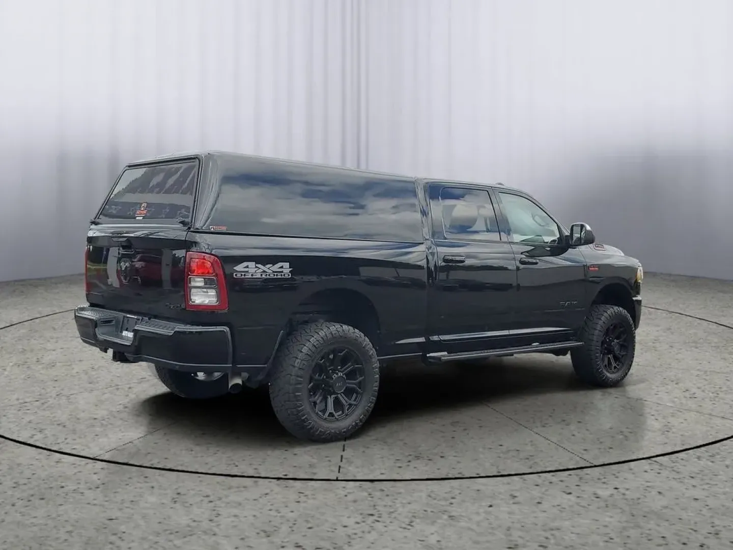 2019 Diamond Black Crystal Pearlcoat /Black Ram 2500 Big Horn (3C6UR5DJ3KG) with an V8, 6.4L engine, 8-speed automatic transmission, located at 6064 Gull Rd, Kalamazoo, MI, 49048, (269) 222-0088, 42.328388, -85.512924 - **Adventure Awaits with the 2019 Ram 2500 Tradesman Crew Cab Your Ultimate Workhorse and Family Companion!**<br /> <br /> Are you ready to elevate your lifestyle with a powerful truck that meets all your needs? The 2019 Ram 2500 Tradesman Crew Cab SWB 4WD is perfect for those who crave adventure, w - Photo#4