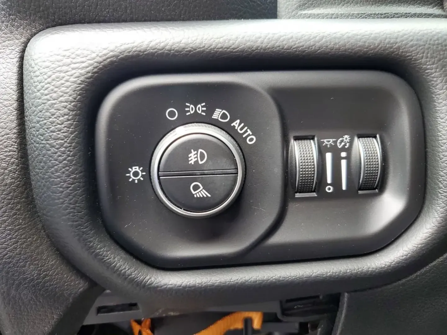 2019 Diamond Black Crystal Pearlcoat /Black Ram 2500 Big Horn (3C6UR5DJ3KG) with an V8, 6.4L engine, 8-speed automatic transmission, located at 6064 Gull Rd, Kalamazoo, MI, 49048, (269) 222-0088, 42.328388, -85.512924 - **Adventure Awaits with the 2019 Ram 2500 Tradesman Crew Cab Your Ultimate Workhorse and Family Companion!**<br /> <br /> Are you ready to elevate your lifestyle with a powerful truck that meets all your needs? The 2019 Ram 2500 Tradesman Crew Cab SWB 4WD is perfect for those who crave adventure, w - Photo#18