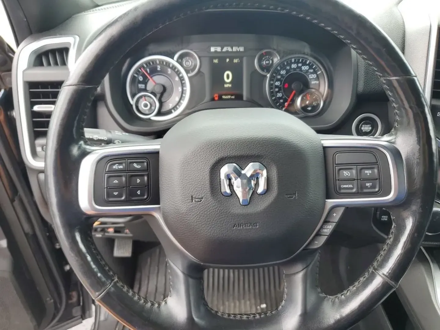 2019 Diamond Black Crystal Pearlcoat /Black Ram 2500 Big Horn (3C6UR5DJ3KG) with an V8, 6.4L engine, 8-speed automatic transmission, located at 6064 Gull Rd, Kalamazoo, MI, 49048, (269) 222-0088, 42.328388, -85.512924 - **Adventure Awaits with the 2019 Ram 2500 Tradesman Crew Cab Your Ultimate Workhorse and Family Companion!**<br /> <br /> Are you ready to elevate your lifestyle with a powerful truck that meets all your needs? The 2019 Ram 2500 Tradesman Crew Cab SWB 4WD is perfect for those who crave adventure, w - Photo#19