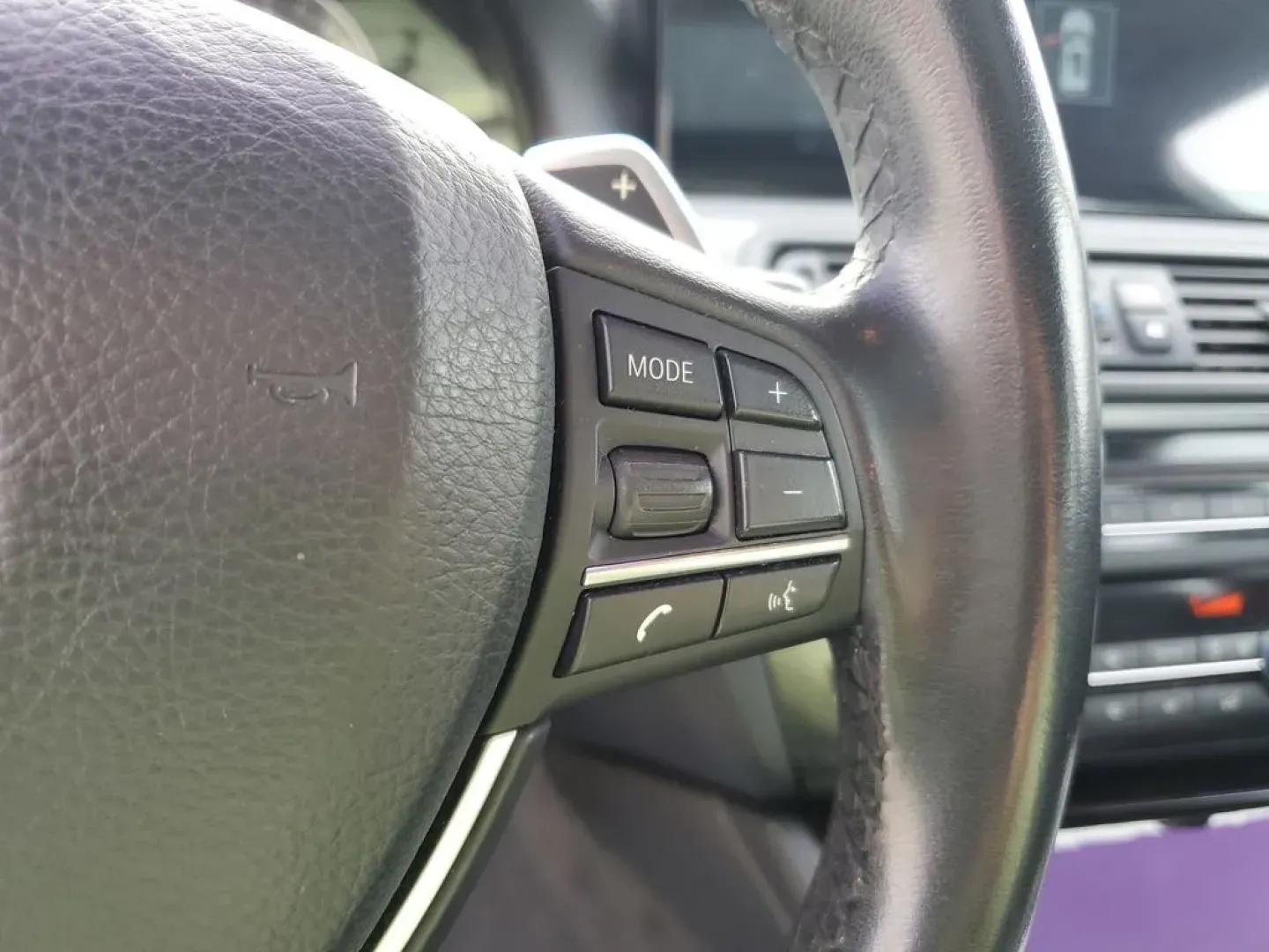 2016 Space Gray Metallic /Black BMW 5 series 528i (WBA5A5C55GG) with an 4 Cyl, 2.0L engine, 8-speed automatic transmission, located at 6064 Gull Rd, Kalamazoo, MI, 49048, (269) 222-0088, 42.328388, -85.512924 - **Discover the Perfect Blend of Luxury and Performance with the 2016 BMW 528i Your Ideal Daily Driver!**<br /> <br /> Are you on the hunt for a luxurious yet practical vehicle that enhances your daily commute while offering the performance you crave? Look no further than the stunning 2016 BMW 528i, - Photo#19