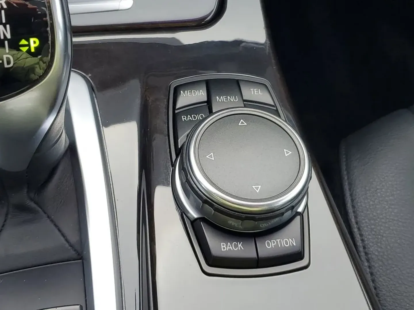 2016 Space Gray Metallic /Black BMW 5 series 528i (WBA5A5C55GG) with an 4 Cyl, 2.0L engine, 8-speed automatic transmission, located at 6064 Gull Rd, Kalamazoo, MI, 49048, (269) 222-0088, 42.328388, -85.512924 - **Discover the Perfect Blend of Luxury and Performance with the 2016 BMW 528i Your Ideal Daily Driver!**<br /> <br /> Are you on the hunt for a luxurious yet practical vehicle that enhances your daily commute while offering the performance you crave? Look no further than the stunning 2016 BMW 528i, - Photo#25