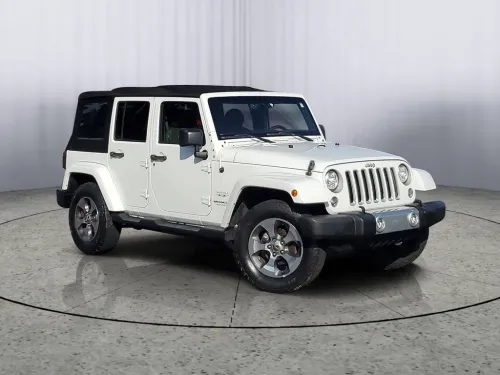 2017 Jeep Wrangler Unlimited Sahara 4WD