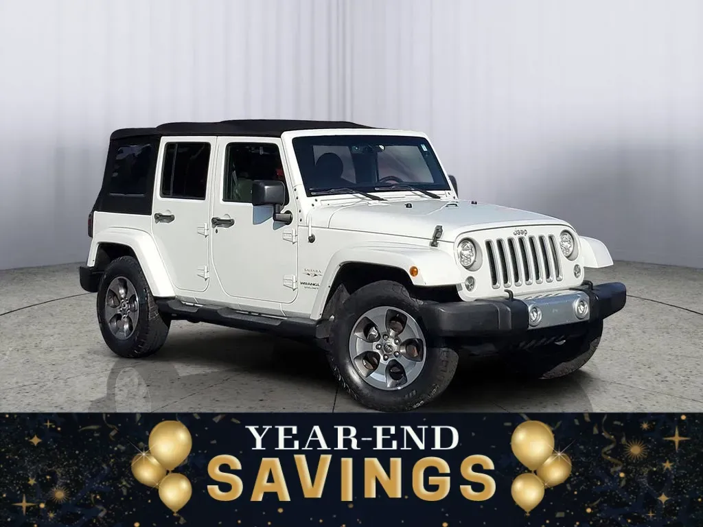 2017 Bright White Clearcoat /Dark Olive/Black Jeep Wrangler Sahara (1C4HJWEG6HL) with an V6, 3.6L engine, 6-speed automatic transmission, located at 6064 Gull Rd, Kalamazoo, MI, 49048, (269) 222-0088, 42.328388, -85.512924 - ### Experience Adventure with the 2017 Jeep Wrangler Unlimited Sahara 4WD at AutoMaxx - Kalamazoo!<br /> <br /> Are you ready to take your adventures off the beaten path? Whether you're a weekend warrior looking for thrilling road trips or a growing family seeking the perfect SUV for all your escapa - Photo#0