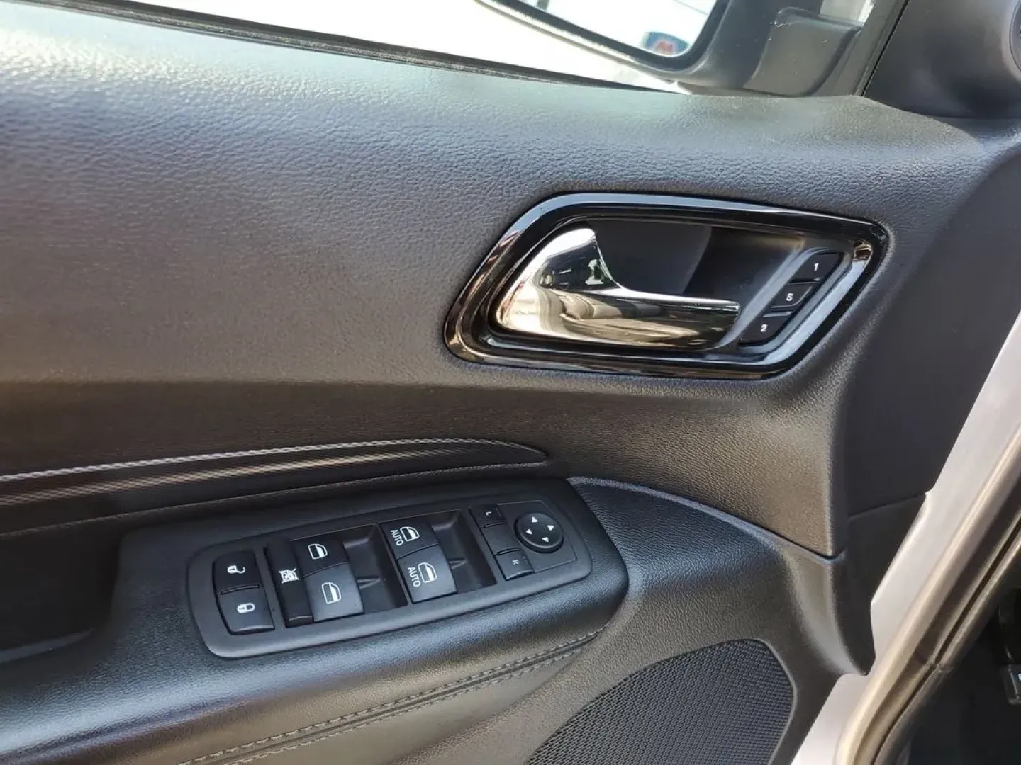 2021 Billet Clearcoat /Black Dodge Durango GT Plus (1C4RDJDG9MC) with an V6, 3.6L engine, 8-speed automatic transmission, located at 6064 Gull Rd, Kalamazoo, MI, 49048, (269) 222-0088, 42.328388, -85.512924 - **Unleash Adventure with the 2021 Dodge Durango GT AWD at AutoMaxx - Battle Creek!**<br /> <br /> Are you ready to elevate your family trips and weekend getaways? The 2021 Dodge Durango GT AWD is the perfect vehicle for those seeking a blend of space, power, and versatility. With seating for seven a - Photo#6