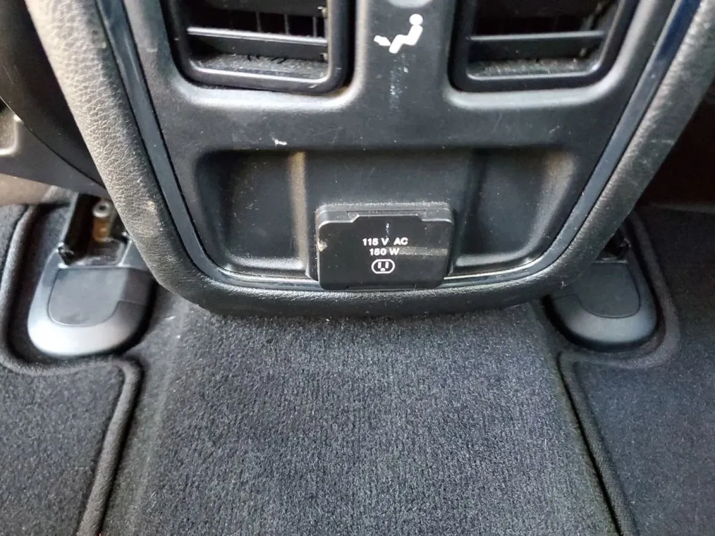 2021 WHITE /Black Jeep Grand Cherokee LAREDO X (1C4RJFAG0MC) with an V6, 3.6L engine, Automatic transmission, located at 6064 Gull Rd, Kalamazoo, MI, 49048, (269) 222-0088, 42.328388, -85.512924 - <b>Summary</b><br>Power Moonroof<br><br><b>Vehicle Details</b><br>Discover the exceptional blend of performance and comfort with this 2021 Jeep Grand Cherokee Laredo X. This versatile SUV is equipped with a robust V6, 3.6L engine, paired with a reliable 4WD system, ensuring a smooth and confident dr - Photo#11
