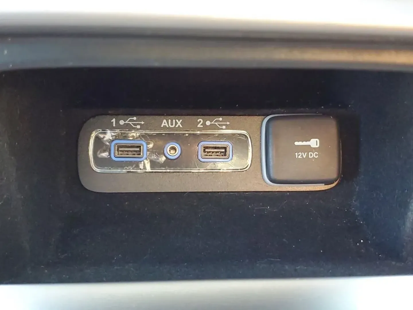 2021 WHITE /Black Jeep Grand Cherokee LAREDO X (1C4RJFAG0MC) with an V6, 3.6L engine, Automatic transmission, located at 6064 Gull Rd, Kalamazoo, MI, 49048, (269) 222-0088, 42.328388, -85.512924 - <b>Summary</b><br>Power Moonroof<br><br><b>Vehicle Details</b><br>Discover the exceptional blend of performance and comfort with this 2021 Jeep Grand Cherokee Laredo X. This versatile SUV is equipped with a robust V6, 3.6L engine, paired with a reliable 4WD system, ensuring a smooth and confident dr - Photo#28