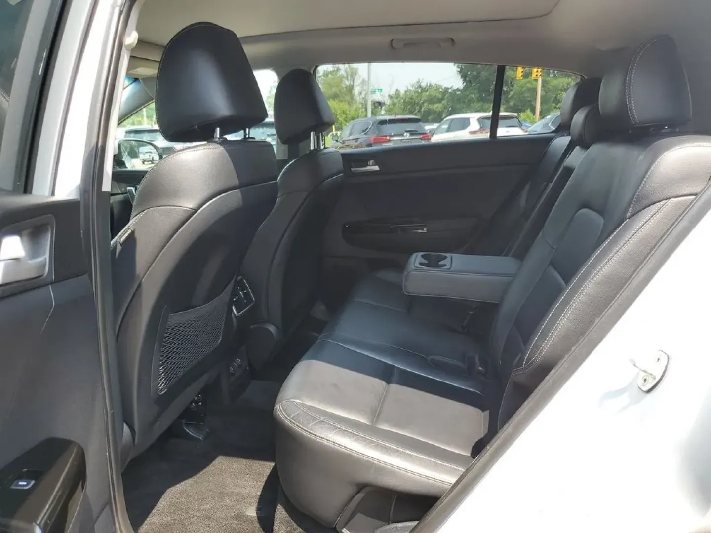 2018 Sparkling Silver /Black Kia Sportage EX (KNDPNCAC2J7) with an 4 Cyl, 2.4L engine, 6-speed automatic transmission, located at 6064 Gull Rd, Kalamazoo, MI, 49048, (269) 222-0088, 42.328388, -85.512924 - Are you ready to elevate your daily commute or embark on unforgettable weekend adventures? Look no further than this stunning 2018 Kia Sportage EX AWD, now available at AutoMaxx - Battle Creek. Located at 234 Columbia Ave, Battle Creek, MI 49015, we specialize in quality pre-owned vehicles that cate - Photo#27
