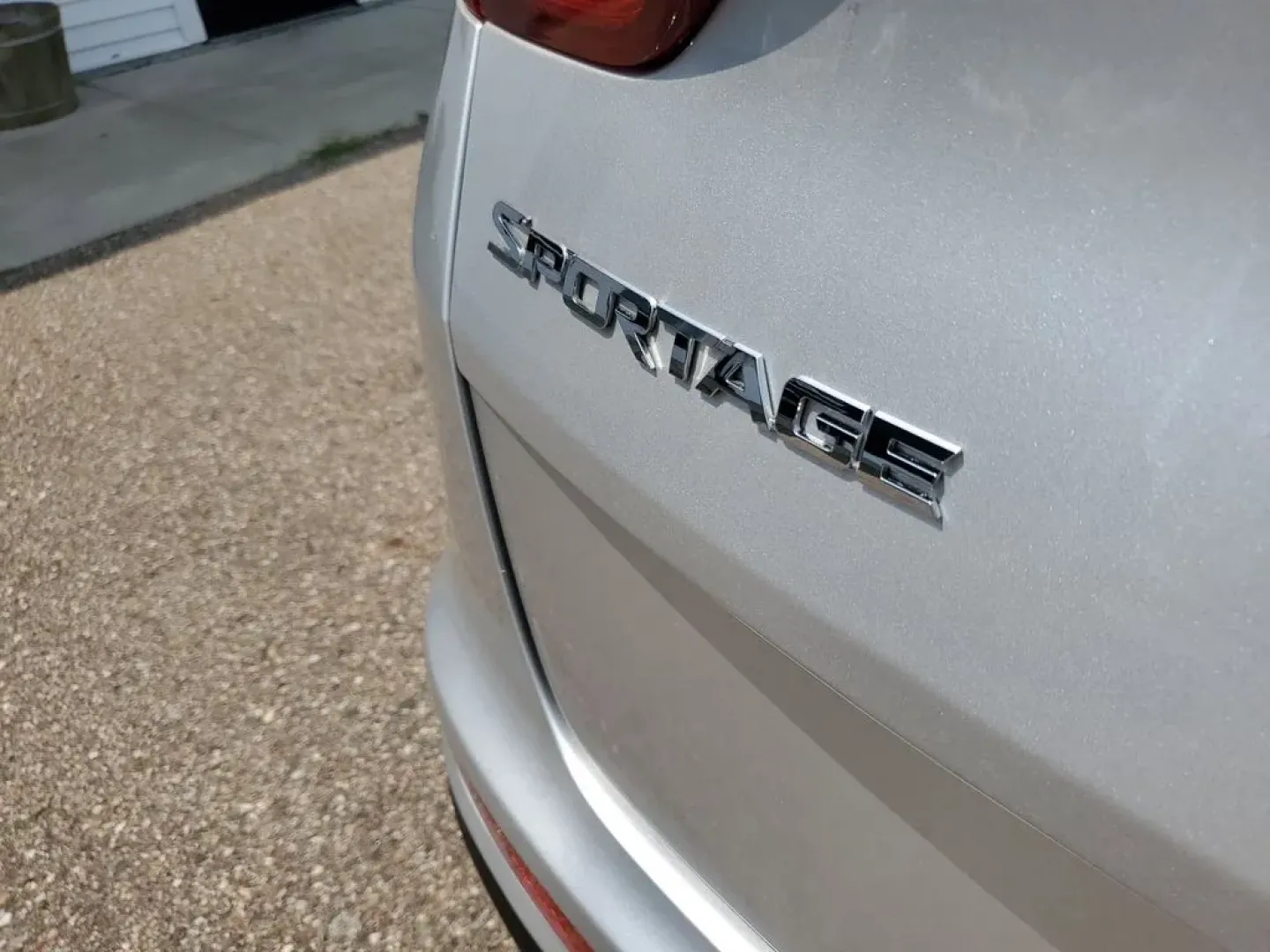 2018 Sparkling Silver /Black Kia Sportage EX (KNDPNCAC2J7) with an 4 Cyl, 2.4L engine, 6-speed automatic transmission, located at 6064 Gull Rd, Kalamazoo, MI, 49048, (269) 222-0088, 42.328388, -85.512924 - Are you ready to elevate your daily commute or embark on unforgettable weekend adventures? Look no further than this stunning 2018 Kia Sportage EX AWD, now available at AutoMaxx - Battle Creek. Located at 234 Columbia Ave, Battle Creek, MI 49015, we specialize in quality pre-owned vehicles that cate - Photo#31