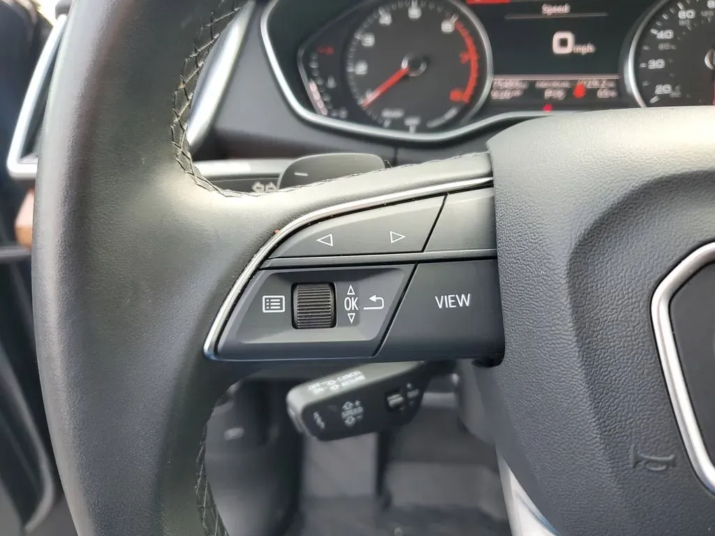 2023 Daytona Gray Pearl Effect /Black Audi Q5 S line Premium (WA1GAAFY6P2) with an 4 Cyl, 2.0L engine, 7-speed auto-shift manual transmission, located at 6064 Gull Rd, Kalamazoo, MI, 49048, (269) 222-0088, 42.328388, -85.512924 - **Elevate Your Daily Drive with the 2023 Audi Q5 at AutoMaxx Kalamazoo!**<br /> <br /> Are you searching for a vehicle that effortlessly combines style, performance, and versatility? Look no further than the stunning 2023 Audi Q5, now available at AutoMaxx, your trusted pre-owned dealership located - Photo#20