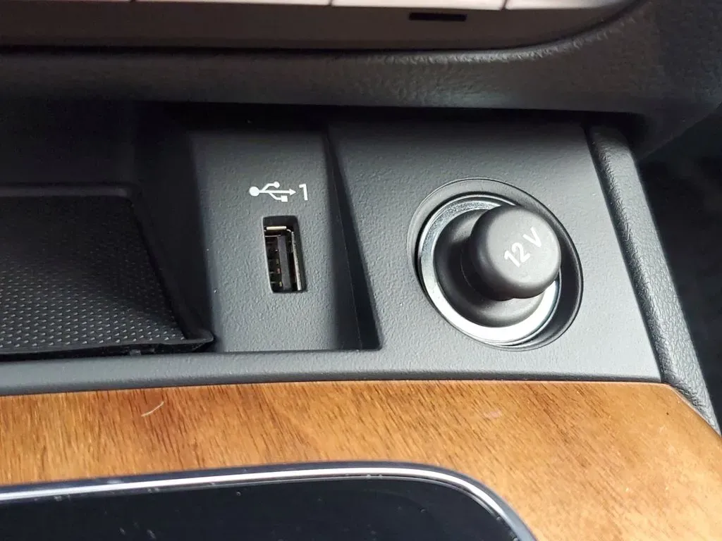 2023 Daytona Gray Pearl Effect /Black Audi Q5 S line Premium (WA1GAAFY6P2) with an 4 Cyl, 2.0L engine, 7-speed auto-shift manual transmission, located at 6064 Gull Rd, Kalamazoo, MI, 49048, (269) 222-0088, 42.328388, -85.512924 - **Elevate Your Daily Drive with the 2023 Audi Q5 at AutoMaxx Kalamazoo!**<br /> <br /> Are you searching for a vehicle that effortlessly combines style, performance, and versatility? Look no further than the stunning 2023 Audi Q5, now available at AutoMaxx, your trusted pre-owned dealership located - Photo#28