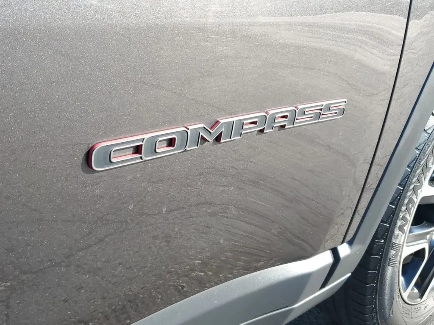 2020 GRAY /BLACK Jeep Compass Trailhawk (3C4NJDDB1LT) with an 4 Cyl, 2.4L engine, Automatic transmission, located at 6064 Gull Rd, Kalamazoo, MI, 49048, (269) 222-0088, 42.328388, -85.512924 - Elevate your adventures and embrace the road less traveled with the 2020 Jeep Compass Trailhawk 4WD, available now at AutoMaxx - Kalamazoo! This sporty SUV is designed for those who crave exploration while providing all the comforts and conveniences you desire for everyday use. Whether you're naviga - Photo#6