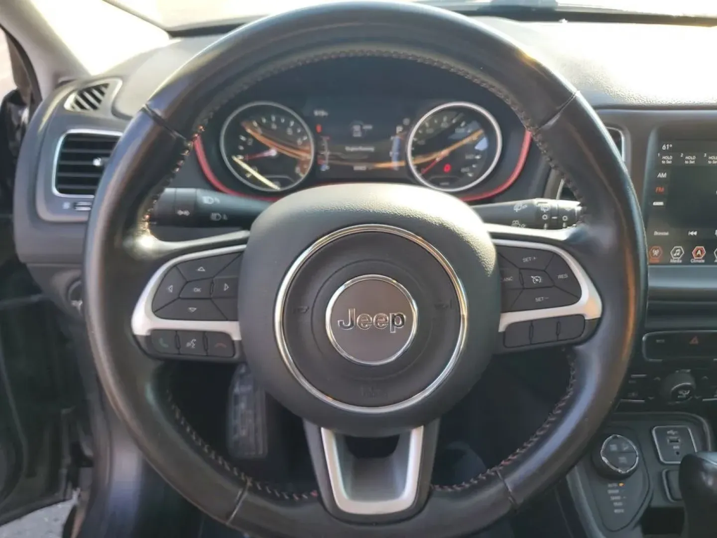 2020 GRAY /BLACK Jeep Compass Trailhawk (3C4NJDDB1LT) with an 4 Cyl, 2.4L engine, Automatic transmission, located at 6064 Gull Rd, Kalamazoo, MI, 49048, (269) 222-0088, 42.328388, -85.512924 - Elevate your adventures and embrace the road less traveled with the 2020 Jeep Compass Trailhawk 4WD, available now at AutoMaxx - Kalamazoo! This sporty SUV is designed for those who crave exploration while providing all the comforts and conveniences you desire for everyday use. Whether you're naviga - Photo#17