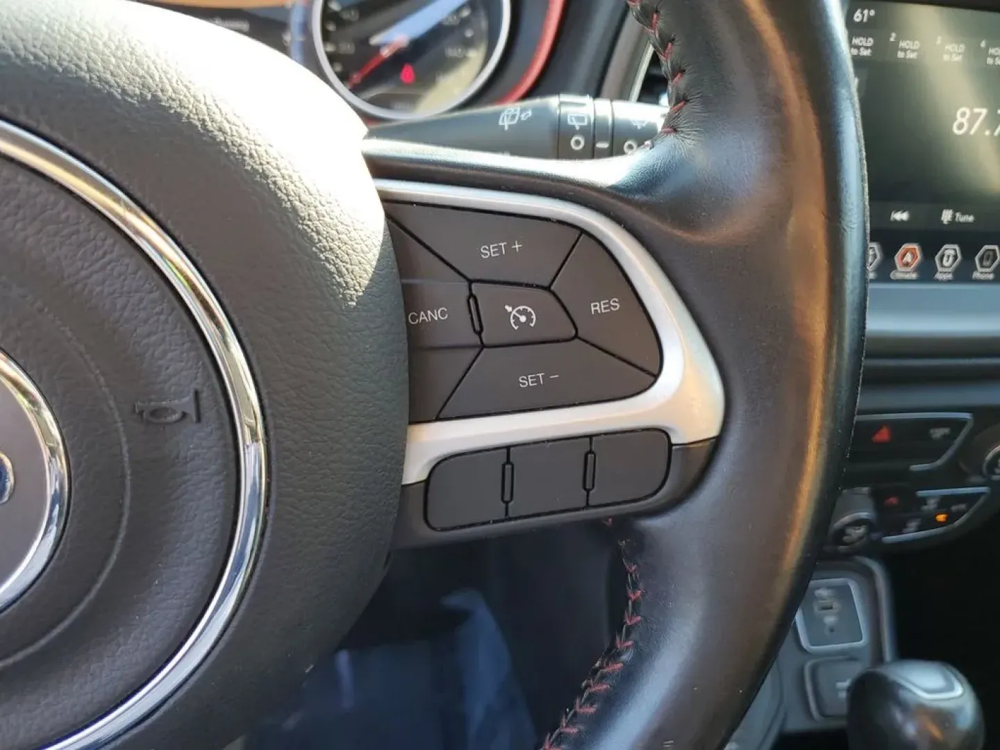 2020 GRAY /BLACK Jeep Compass Trailhawk (3C4NJDDB1LT) with an 4 Cyl, 2.4L engine, Automatic transmission, located at 6064 Gull Rd, Kalamazoo, MI, 49048, (269) 222-0088, 42.328388, -85.512924 - Elevate your adventures and embrace the road less traveled with the 2020 Jeep Compass Trailhawk 4WD, available now at AutoMaxx - Kalamazoo! This sporty SUV is designed for those who crave exploration while providing all the comforts and conveniences you desire for everyday use. Whether you're naviga - Photo#19