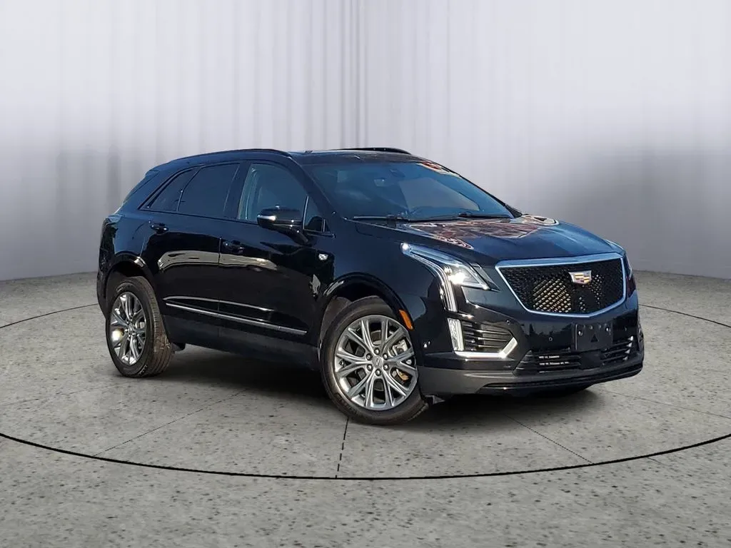 2021 Stellar Black Metallic /Jet Black Cadillac XT5 AWD Sport (1GYKNGRSXMZ) with an V6, 3.6L engine, 9-speed automatic transmission, located at 6064 Gull Rd, Kalamazoo, MI, 49048, (269) 222-0088, 42.328388, -85.512924 - Unleash adventure with the stunning 2021 Cadillac XT5 Sport AWD - a perfect blend of luxury, comfort, and versatility ideal for both daily commutes and weekend getaways. Whether you're transporting the family to the Kalamazoo Institute of Arts or embarking on a scenic drive through the picturesque c - Photo#1