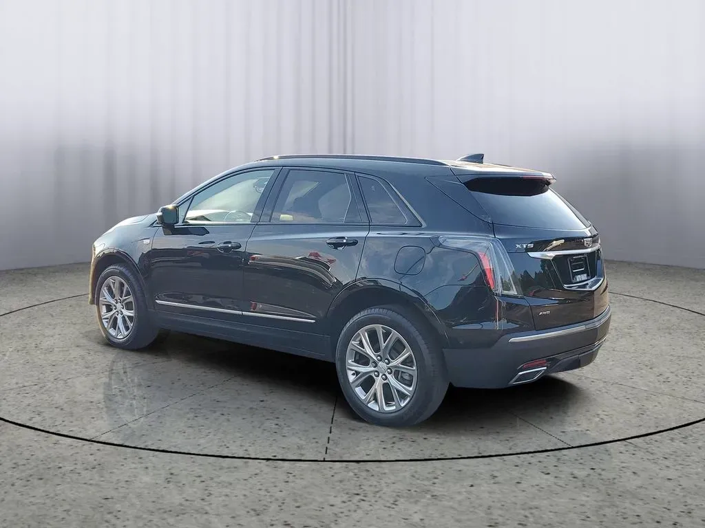 2021 Stellar Black Metallic /Jet Black Cadillac XT5 AWD Sport (1GYKNGRSXMZ) with an V6, 3.6L engine, 9-speed automatic transmission, located at 6064 Gull Rd, Kalamazoo, MI, 49048, (269) 222-0088, 42.328388, -85.512924 - Unleash adventure with the stunning 2021 Cadillac XT5 Sport AWD - a perfect blend of luxury, comfort, and versatility ideal for both daily commutes and weekend getaways. Whether you're transporting the family to the Kalamazoo Institute of Arts or embarking on a scenic drive through the picturesque c - Photo#3