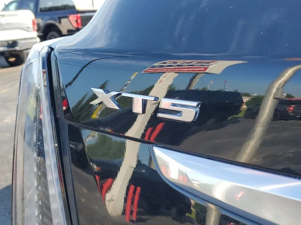 2021 Stellar Black Metallic /Jet Black Cadillac XT5 AWD Sport (1GYKNGRSXMZ) with an V6, 3.6L engine, 9-speed automatic transmission, located at 6064 Gull Rd, Kalamazoo, MI, 49048, (269) 222-0088, 42.328388, -85.512924 - Unleash adventure with the stunning 2021 Cadillac XT5 Sport AWD - a perfect blend of luxury, comfort, and versatility ideal for both daily commutes and weekend getaways. Whether you're transporting the family to the Kalamazoo Institute of Arts or embarking on a scenic drive through the picturesque c - Photo#7