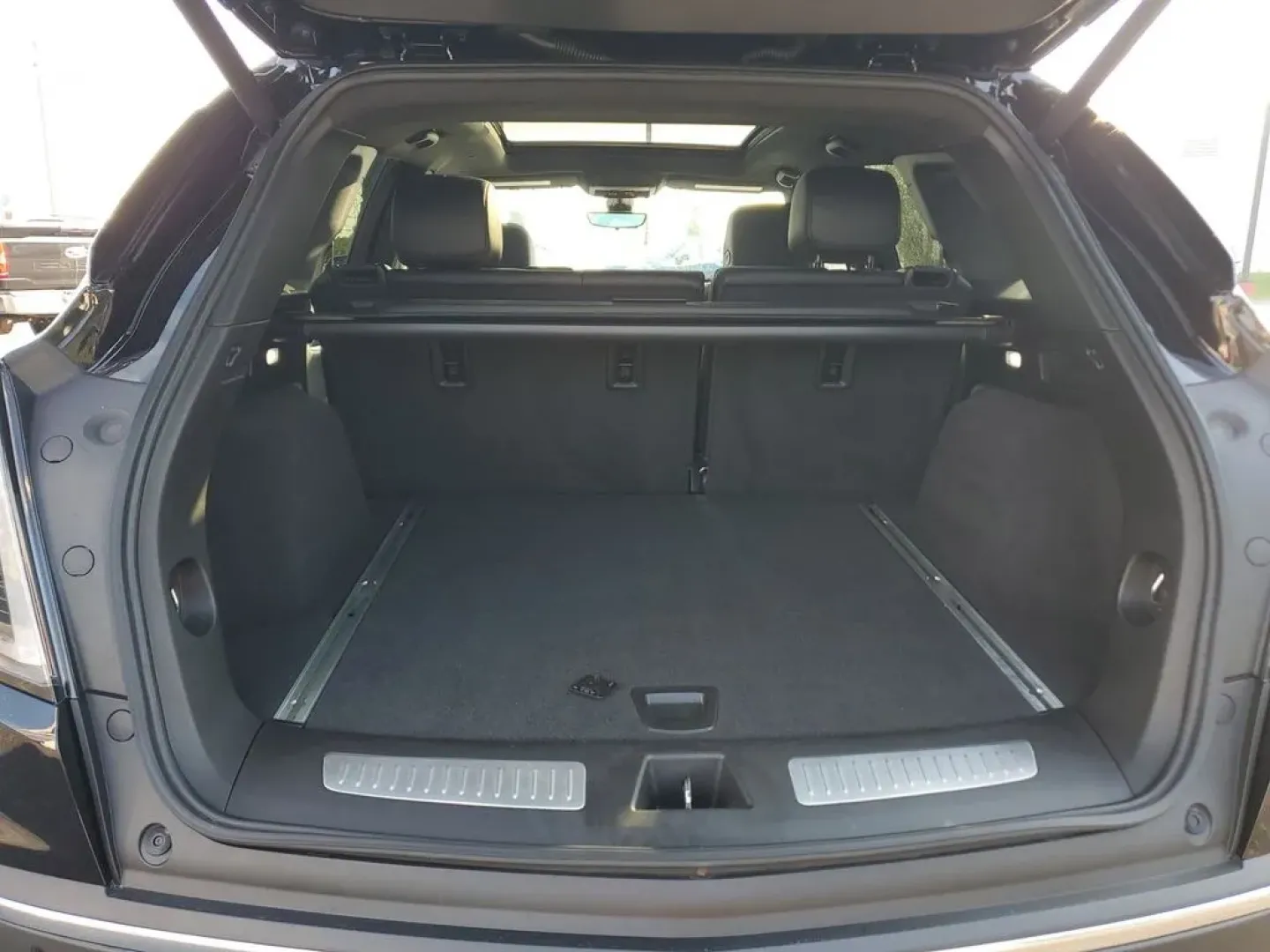 2021 Stellar Black Metallic /Jet Black Cadillac XT5 AWD Sport (1GYKNGRSXMZ) with an V6, 3.6L engine, 9-speed automatic transmission, located at 6064 Gull Rd, Kalamazoo, MI, 49048, (269) 222-0088, 42.328388, -85.512924 - Unleash adventure with the stunning 2021 Cadillac XT5 Sport AWD - a perfect blend of luxury, comfort, and versatility ideal for both daily commutes and weekend getaways. Whether you're transporting the family to the Kalamazoo Institute of Arts or embarking on a scenic drive through the picturesque c - Photo#8