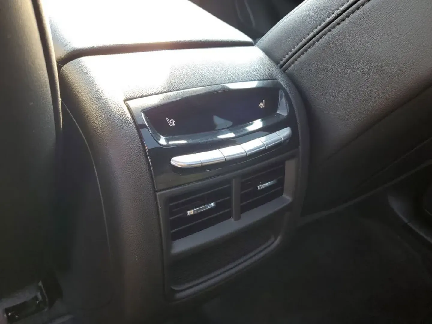 2021 Stellar Black Metallic /Jet Black Cadillac XT5 AWD Sport (1GYKNGRSXMZ) with an V6, 3.6L engine, 9-speed automatic transmission, located at 6064 Gull Rd, Kalamazoo, MI, 49048, (269) 222-0088, 42.328388, -85.512924 - Unleash adventure with the stunning 2021 Cadillac XT5 Sport AWD - a perfect blend of luxury, comfort, and versatility ideal for both daily commutes and weekend getaways. Whether you're transporting the family to the Kalamazoo Institute of Arts or embarking on a scenic drive through the picturesque c - Photo#12