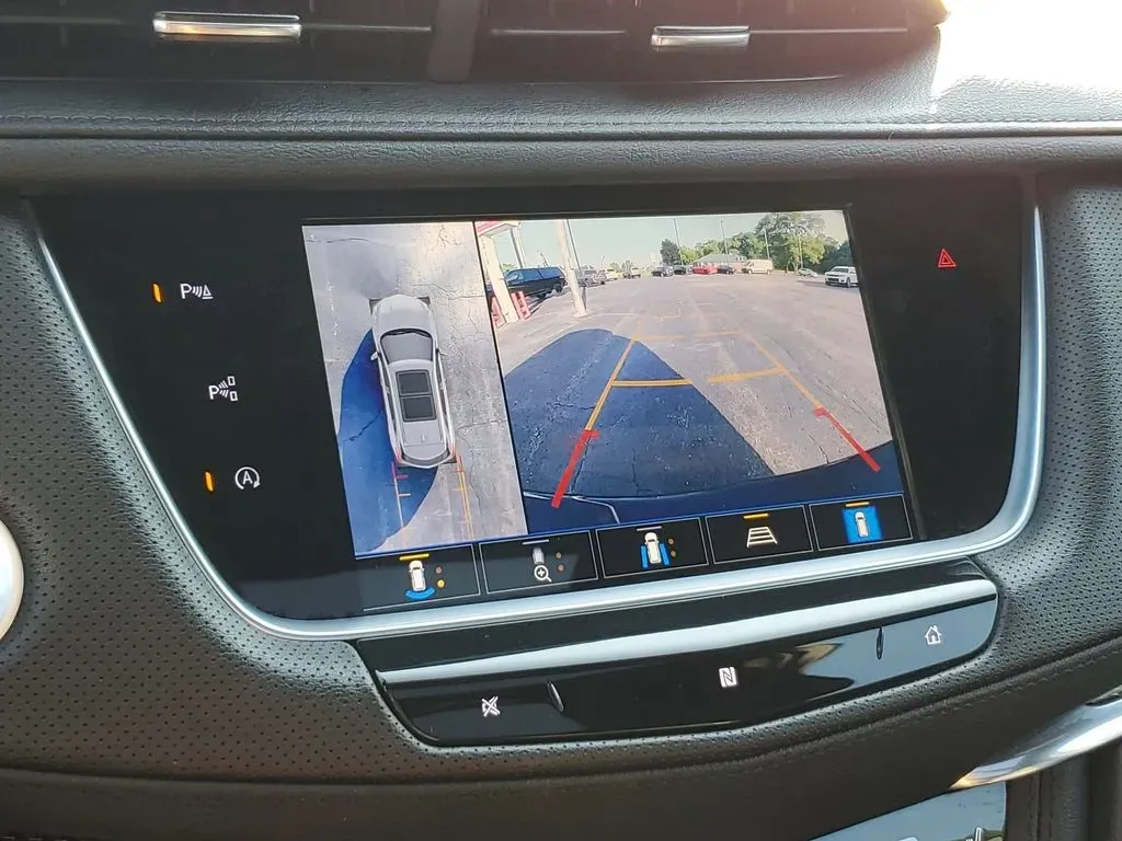 2021 Stellar Black Metallic /Jet Black Cadillac XT5 AWD Sport (1GYKNGRSXMZ) with an V6, 3.6L engine, 9-speed automatic transmission, located at 6064 Gull Rd, Kalamazoo, MI, 49048, (269) 222-0088, 42.328388, -85.512924 - Unleash adventure with the stunning 2021 Cadillac XT5 Sport AWD - a perfect blend of luxury, comfort, and versatility ideal for both daily commutes and weekend getaways. Whether you're transporting the family to the Kalamazoo Institute of Arts or embarking on a scenic drive through the picturesque c - Photo#26