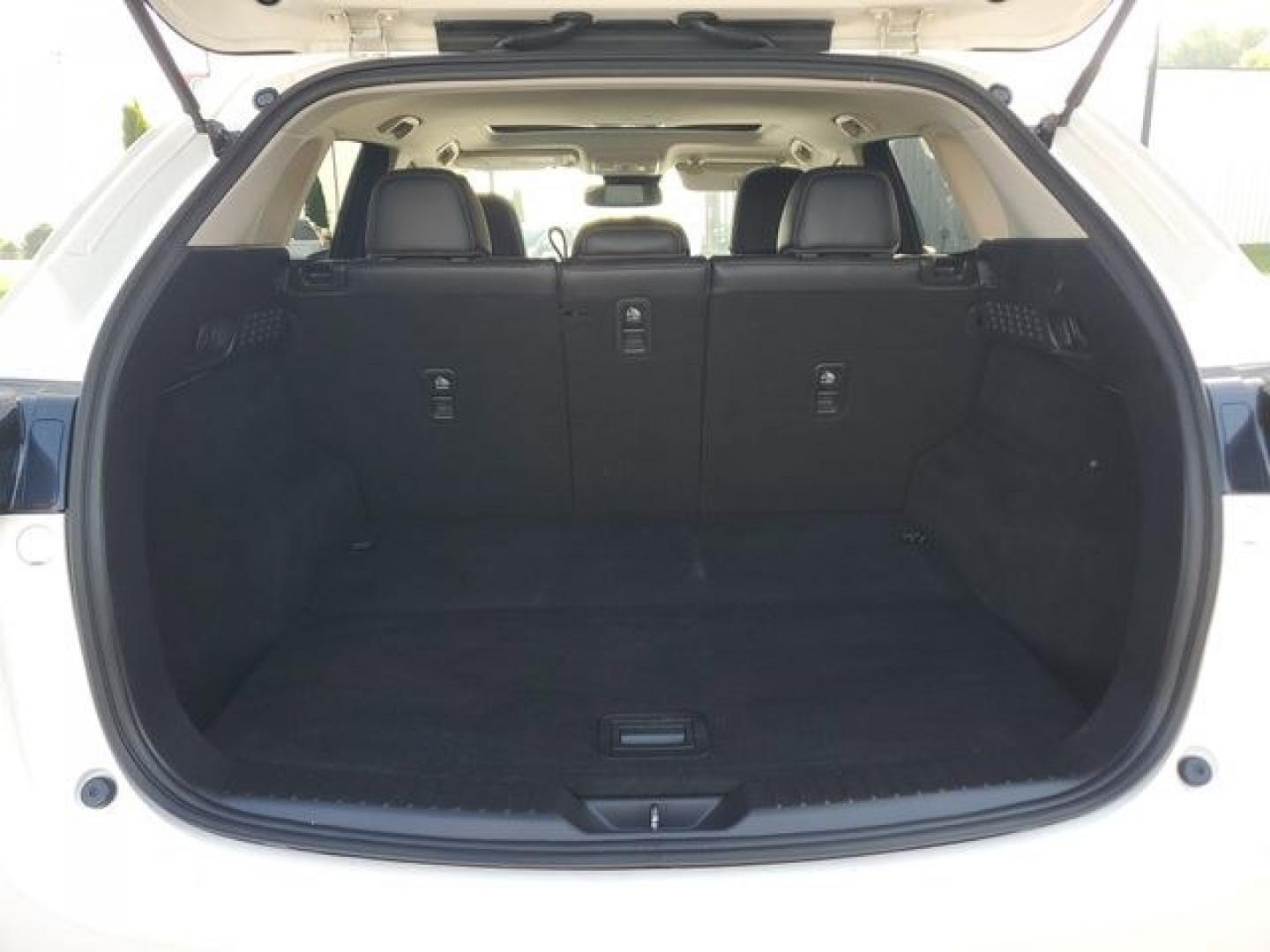 2023 White Metallic /Black Mazda CX-5 2.5 S Premium Package (JM3KFBDM2P0) with an SKYACTIV 2.5L 4-Cylinder DOHC 16V engine, Automatic transmission, located at 6064 Gull Rd, Kalamazoo, MI, 49048, (269) 222-0088, 42.328388, -85.512924- Photo#7