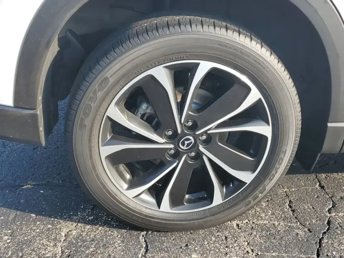 2023 White Metallic /Black Mazda CX-5 2.5 S Premium Package (JM3KFBDM2P0) with an SKYACTIV 2.5L 4-Cylinder DOHC 16V engine, Automatic transmission, located at 6064 Gull Rd, Kalamazoo, MI, 49048, (269) 222-0088, 42.328388, -85.512924- Photo#33