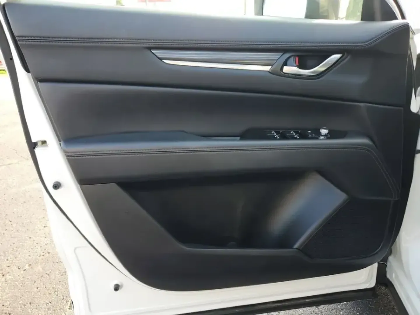 2023 White Metallic /Black Mazda CX-5 2.5 S Premium Package (JM3KFBDM2P0) with an SKYACTIV 2.5L 4-Cylinder DOHC 16V engine, Automatic transmission, located at 6064 Gull Rd, Kalamazoo, MI, 49048, (269) 222-0088, 42.328388, -85.512924- Photo#39