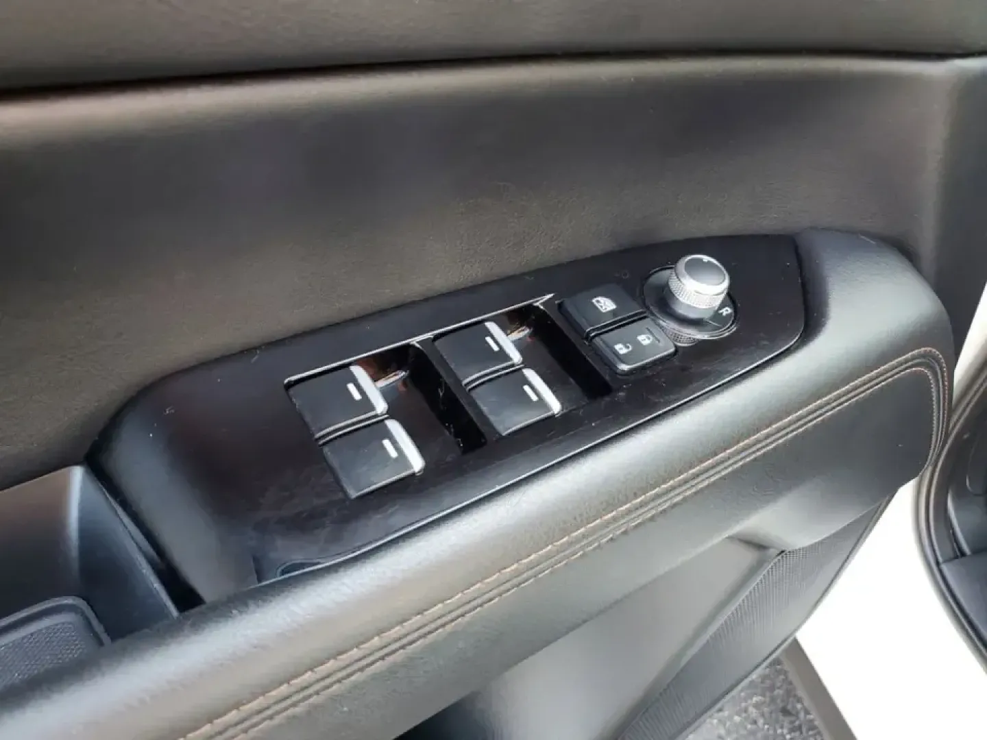 2023 White Metallic /Black Mazda CX-5 2.5 S Premium Package (JM3KFBDM2P0) with an SKYACTIV 2.5L 4-Cylinder DOHC 16V engine, Automatic transmission, located at 6064 Gull Rd, Kalamazoo, MI, 49048, (269) 222-0088, 42.328388, -85.512924- Photo#40