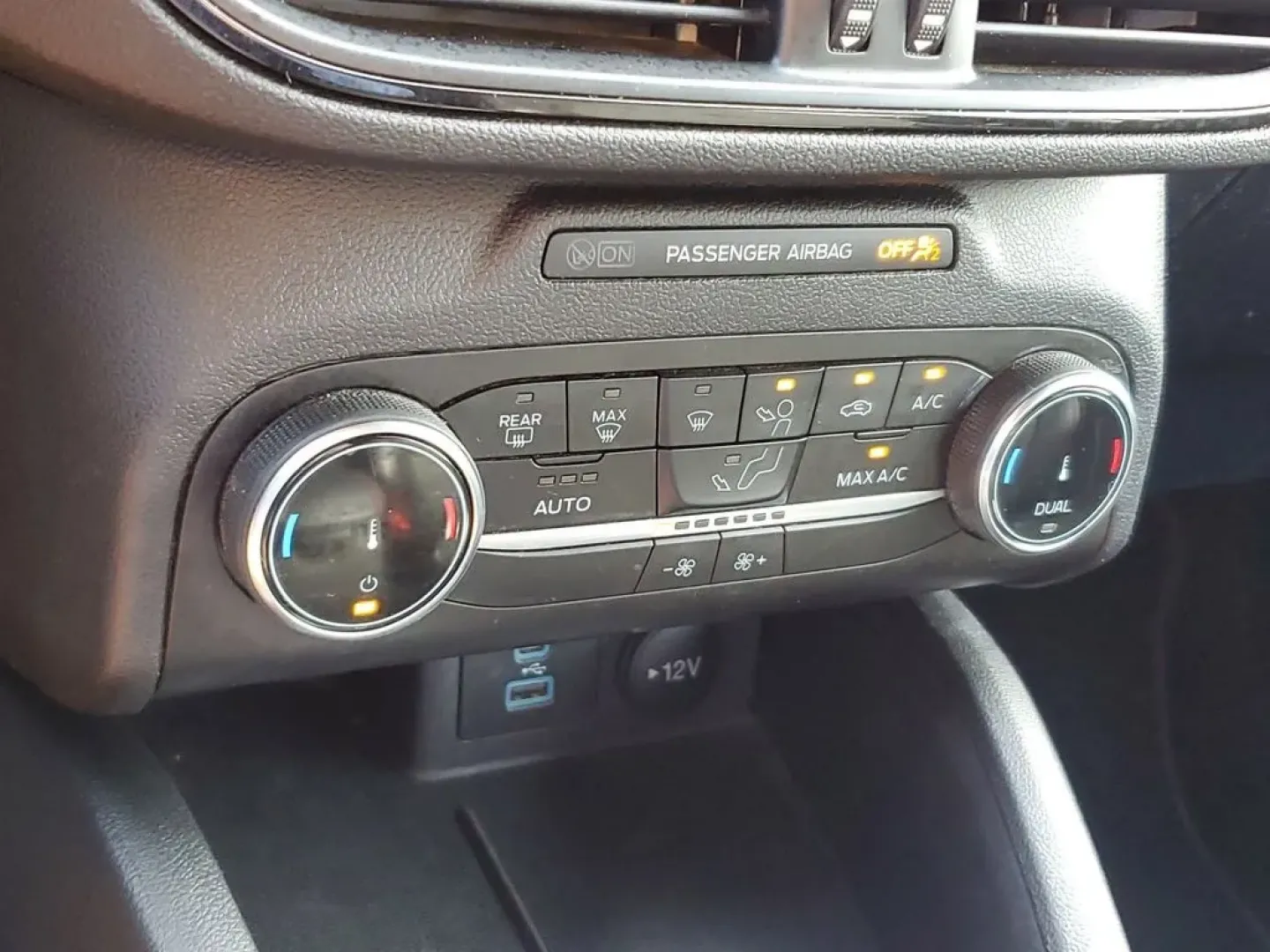 2023 Vapor Blue Metallic /Ebony Ford Escape ST-Line (1FMCU0MN4PU) with an 3 Cyl, 1.5L engine, 8-speed automatic transmission, located at 6064 Gull Rd, Kalamazoo, MI, 49048, (269) 222-0088, 42.328388, -85.512924 - Discover the exceptional performance and sleek design of the 2023 Ford Escape ST Line. This pre-owned model, now available at our dealership, offers an impressive combination of style, efficiency, and advanced technology. Powered by a fuel-efficient 3-cylinder, 1.5L engine, this Front Wheel Drive (F - Photo#25
