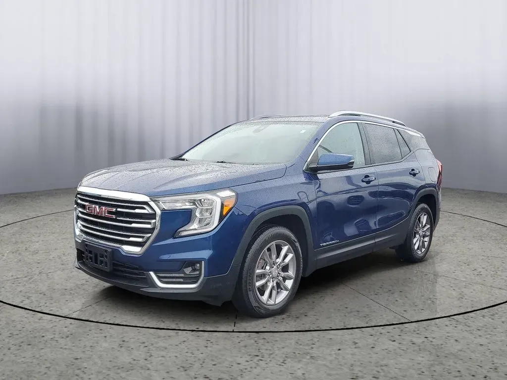 2023 Marine Metallic /Jet Black GMC Terrain SLT (3GKALVEG1PL) with an 4 Cyl, 1.5L engine, 9-speed automatic transmission, located at 6064 Gull Rd, Kalamazoo, MI, 49048, (269) 222-0088, 42.328388, -85.512924 - Are you ready to elevate your adventures and ensure that every journey is both comfortable and stylish? Look no further than this stunning 2023 GMC Terrain SLT AWD, available now at AutoMaxx - Kalamazoo. Whether you're navigating the daily commute, heading off to family outings, or hitting the open - Photo#2