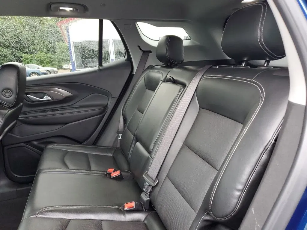 2023 Marine Metallic /Jet Black GMC Terrain SLT (3GKALVEG1PL) with an 4 Cyl, 1.5L engine, 9-speed automatic transmission, located at 6064 Gull Rd, Kalamazoo, MI, 49048, (269) 222-0088, 42.328388, -85.512924 - Are you ready to elevate your adventures and ensure that every journey is both comfortable and stylish? Look no further than this stunning 2023 GMC Terrain SLT AWD, available now at AutoMaxx - Kalamazoo. Whether you're navigating the daily commute, heading off to family outings, or hitting the open - Photo#9