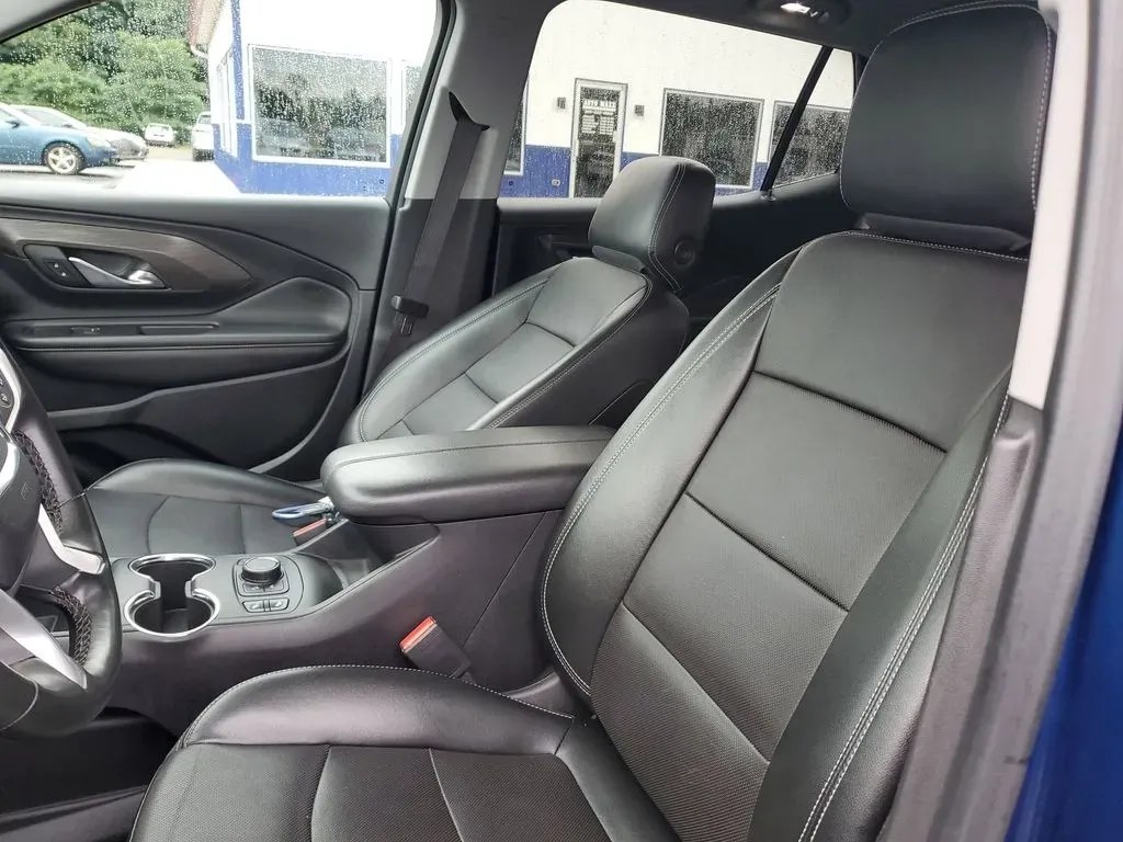 2023 Marine Metallic /Jet Black GMC Terrain SLT (3GKALVEG1PL) with an 4 Cyl, 1.5L engine, 9-speed automatic transmission, located at 6064 Gull Rd, Kalamazoo, MI, 49048, (269) 222-0088, 42.328388, -85.512924 - Are you ready to elevate your adventures and ensure that every journey is both comfortable and stylish? Look no further than this stunning 2023 GMC Terrain SLT AWD, available now at AutoMaxx - Kalamazoo. Whether you're navigating the daily commute, heading off to family outings, or hitting the open - Photo#15