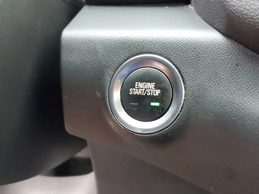 2023 Marine Metallic /Jet Black GMC Terrain SLT (3GKALVEG1PL) with an 4 Cyl, 1.5L engine, 9-speed automatic transmission, located at 6064 Gull Rd, Kalamazoo, MI, 49048, (269) 222-0088, 42.328388, -85.512924 - Are you ready to elevate your adventures and ensure that every journey is both comfortable and stylish? Look no further than this stunning 2023 GMC Terrain SLT AWD, available now at AutoMaxx - Kalamazoo. Whether you're navigating the daily commute, heading off to family outings, or hitting the open - Photo#27