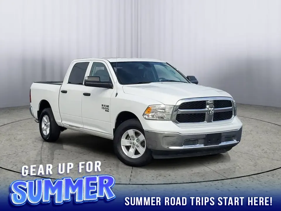 photo of 2023 RAM 1500 Classic Tradesman Crew Cab SWB 4WD