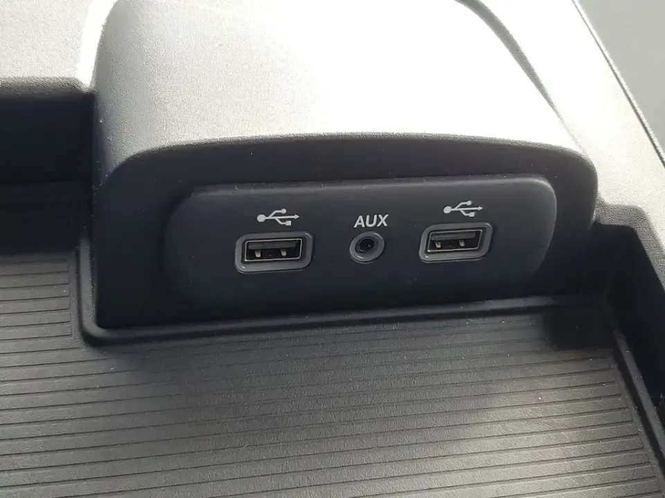 2023 Bright White Clearcoat /Diesel Gray/Black Ram 1500 SLT (1C6RR7LG0PS) with an V6, 3.6L engine, 8-speed automatic transmission, located at 6064 Gull Rd, Kalamazoo, MI, 49048, (269) 222-0088, 42.328388, -85.512924 - Looking for a robust truck that's ready to tackle your next adventure or job? Your search can end here! At AutoMaxx in Kalamazoo, MI, we are thrilled to present this exceptional 2023 Ram 1500 Tradesman Crew Cab 4WD, perfect for both work and play. Whether you are a growing family in need of a reliab - Photo#24