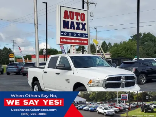 2023 RAM 1500 Classic Tradesman Crew Cab SWB 4WD