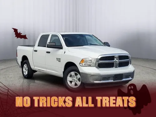 2023 RAM 1500 Classic Tradesman Crew Cab SWB 4WD