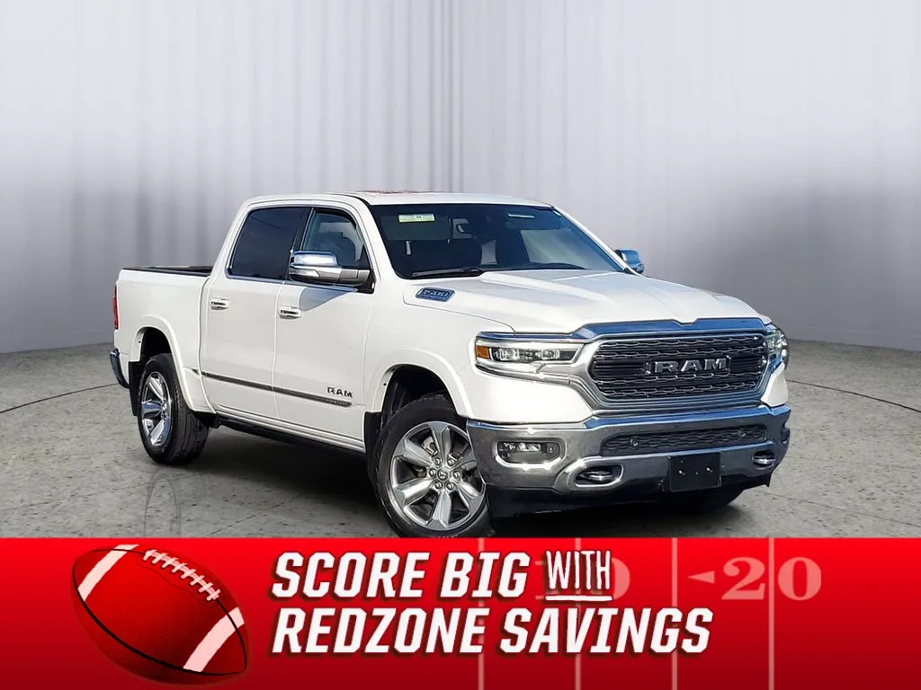 photo of 2022 RAM 1500 Limited Crew Cab SWB 4WD