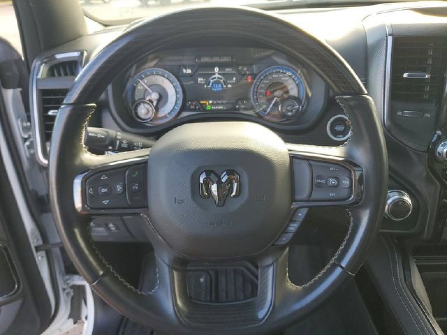 2022 Ivory White Tri-Coat Pearlcoat /Black Ram 1500 Limited (1C6SRFHT5NN) with an HEMI 5.7L V8 Multi Displacement VVT engine, Automatic transmission, located at 6064 Gull Rd, Kalamazoo, MI, 49048, (269) 222-0088, 42.328388, -85.512924- Photo#39
