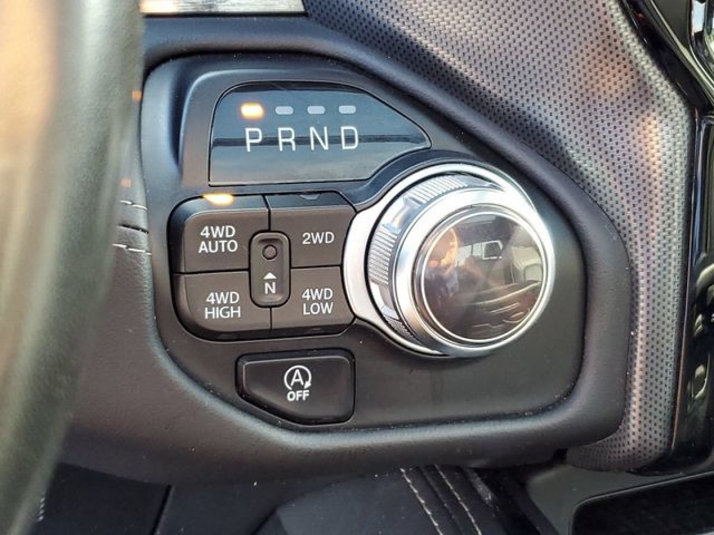 2022 Ivory White Tri-Coat Pearlcoat /Black Ram 1500 Limited (1C6SRFHT5NN) with an HEMI 5.7L V8 Multi Displacement VVT engine, Automatic transmission, located at 6064 Gull Rd, Kalamazoo, MI, 49048, (269) 222-0088, 42.328388, -85.512924- Photo#51