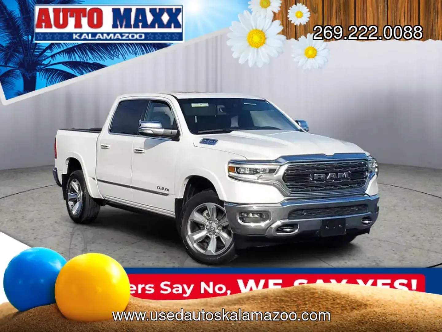 2022 Ivory White Tri-Coat Pearlcoat /Black Ram 1500 Limited (1C6SRFHT5NN) with an HEMI 5.7L V8 Multi Displacement VVT engine, Automatic transmission, located at 6064 Gull Rd, Kalamazoo, MI, 49048, (269) 222-0088, 42.328388, -85.512924- Photo#0
