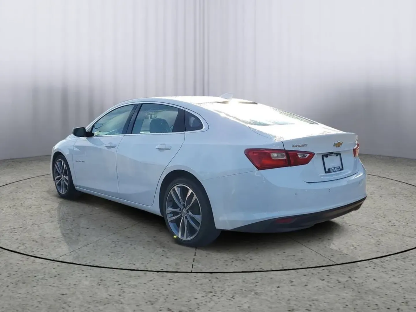 2023 Summit White /Jet Black Chevrolet Malibu LT (1G1ZD5ST4PF) with an 4 Cyl, 1.5L engine, 2-speed CVT transmission, located at 6064 Gull Rd, Kalamazoo, MI, 49048, (269) 222-0088, 42.328388, -85.512924 - ### Experience the Open Road with the 2023 Chevrolet Malibu at AutoMaxx - Kalamazoo!<br /> <br /> Are you seeking a reliable sedan that perfectly balances style, comfort, and affordability? Look no further than the stunning **2023 Chevrolet Malibu 1LT**, now available at **AutoMaxx - Kalamazoo**. Th - Photo#3