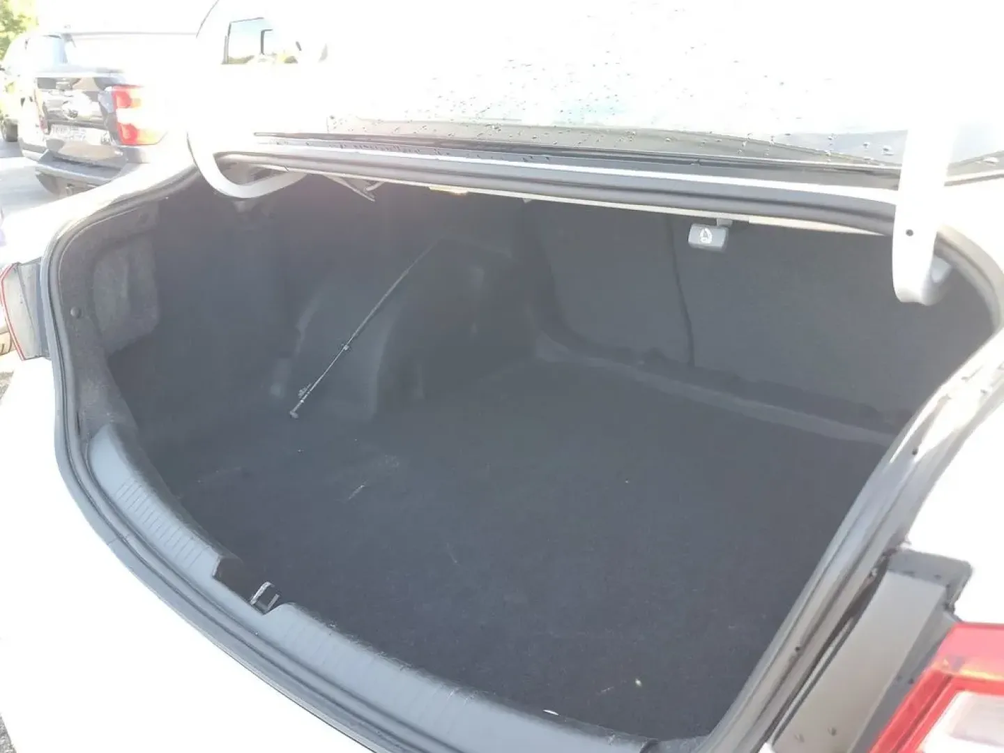 2023 Summit White /Jet Black Chevrolet Malibu LT (1G1ZD5ST4PF) with an 4 Cyl, 1.5L engine, 2-speed CVT transmission, located at 6064 Gull Rd, Kalamazoo, MI, 49048, (269) 222-0088, 42.328388, -85.512924 - ### Experience the Open Road with the 2023 Chevrolet Malibu at AutoMaxx - Kalamazoo!<br /> <br /> Are you seeking a reliable sedan that perfectly balances style, comfort, and affordability? Look no further than the stunning **2023 Chevrolet Malibu 1LT**, now available at **AutoMaxx - Kalamazoo**. Th - Photo#7