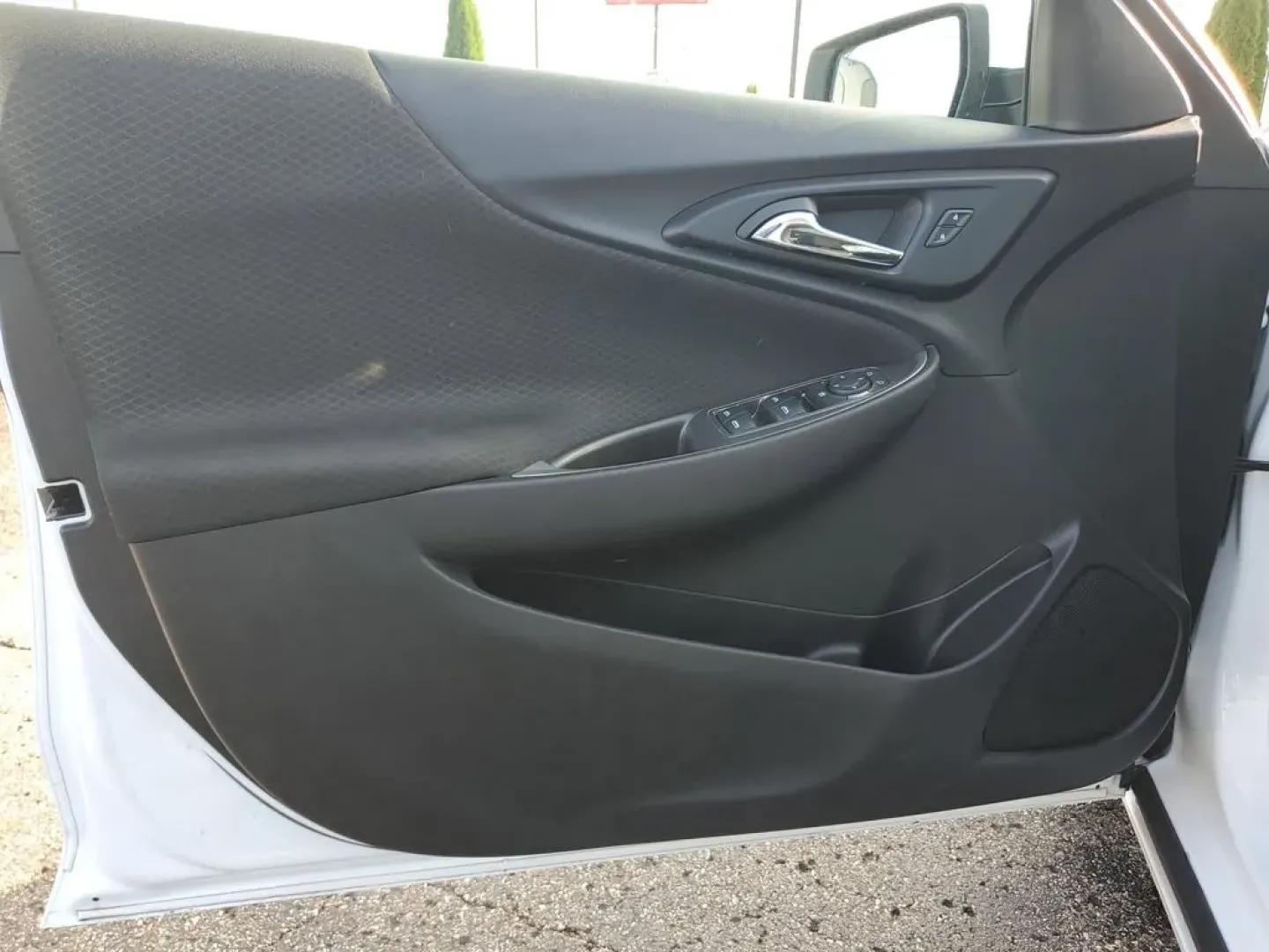 2023 Summit White /Jet Black Chevrolet Malibu LT (1G1ZD5ST4PF) with an 4 Cyl, 1.5L engine, 2-speed CVT transmission, located at 6064 Gull Rd, Kalamazoo, MI, 49048, (269) 222-0088, 42.328388, -85.512924 - ### Experience the Open Road with the 2023 Chevrolet Malibu at AutoMaxx - Kalamazoo!<br /> <br /> Are you seeking a reliable sedan that perfectly balances style, comfort, and affordability? Look no further than the stunning **2023 Chevrolet Malibu 1LT**, now available at **AutoMaxx - Kalamazoo**. Th - Photo#10