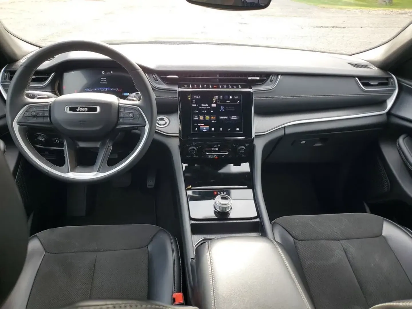 2024 /Global Black Jeep Grand Cherokee Altitude (1C4RJKAGXR8) with an V6, 3.6L engine, 8-speed automatic transmission, located at 6064 Gull Rd, Kalamazoo, MI, 49048, (269) 222-0088, 42.328388, -85.512924 - **Discover Adventure with the 2024 Jeep Grand Cherokee Altitude Your Perfect Family SUV!**<br /> <br /> Are you ready to elevate your weekend getaways or conquer your daily commute? The 2024 Jeep Grand Cherokee Altitude is designed for those who seek both adventure and comfort in their journeys. Wi - Photo#11