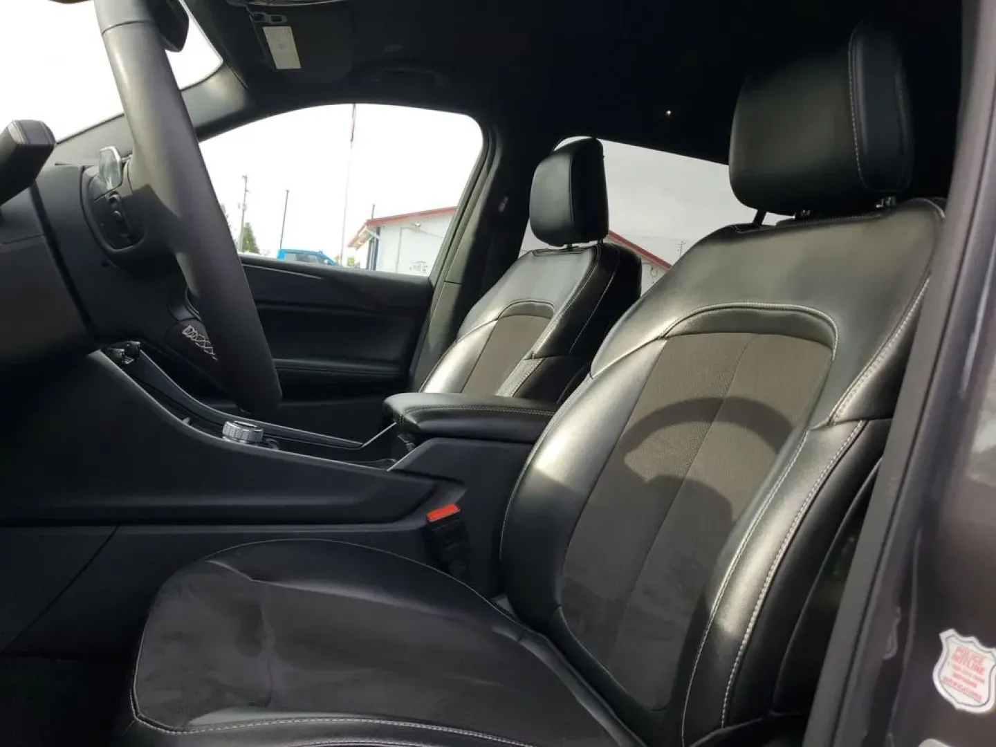 2024 /Global Black Jeep Grand Cherokee Altitude (1C4RJKAGXR8) with an V6, 3.6L engine, 8-speed automatic transmission, located at 6064 Gull Rd, Kalamazoo, MI, 49048, (269) 222-0088, 42.328388, -85.512924 - **Discover Adventure with the 2024 Jeep Grand Cherokee Altitude Your Perfect Family SUV!**<br /> <br /> Are you ready to elevate your weekend getaways or conquer your daily commute? The 2024 Jeep Grand Cherokee Altitude is designed for those who seek both adventure and comfort in their journeys. Wi - Photo#16